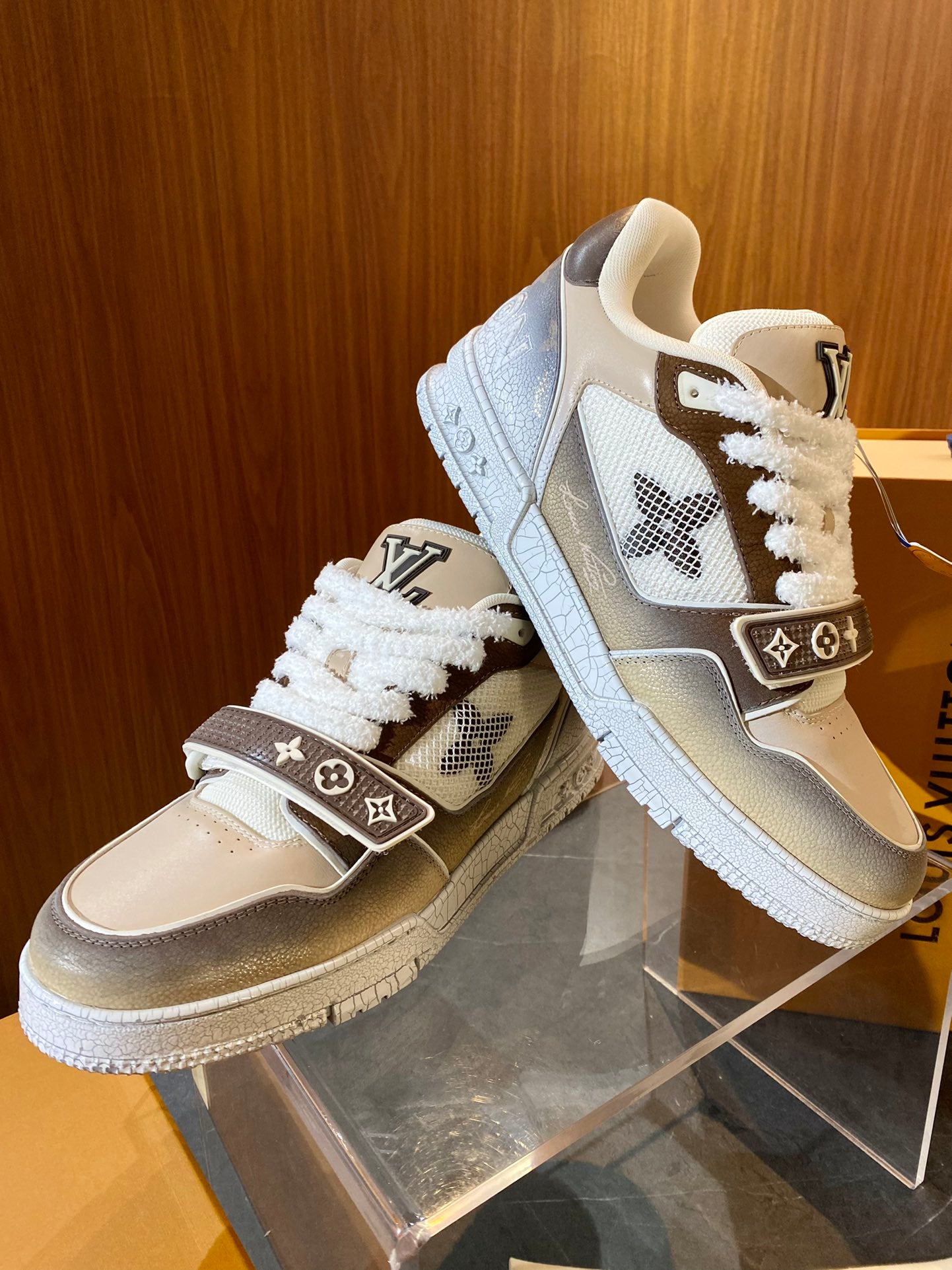 Louis Vuitton sneakers 183