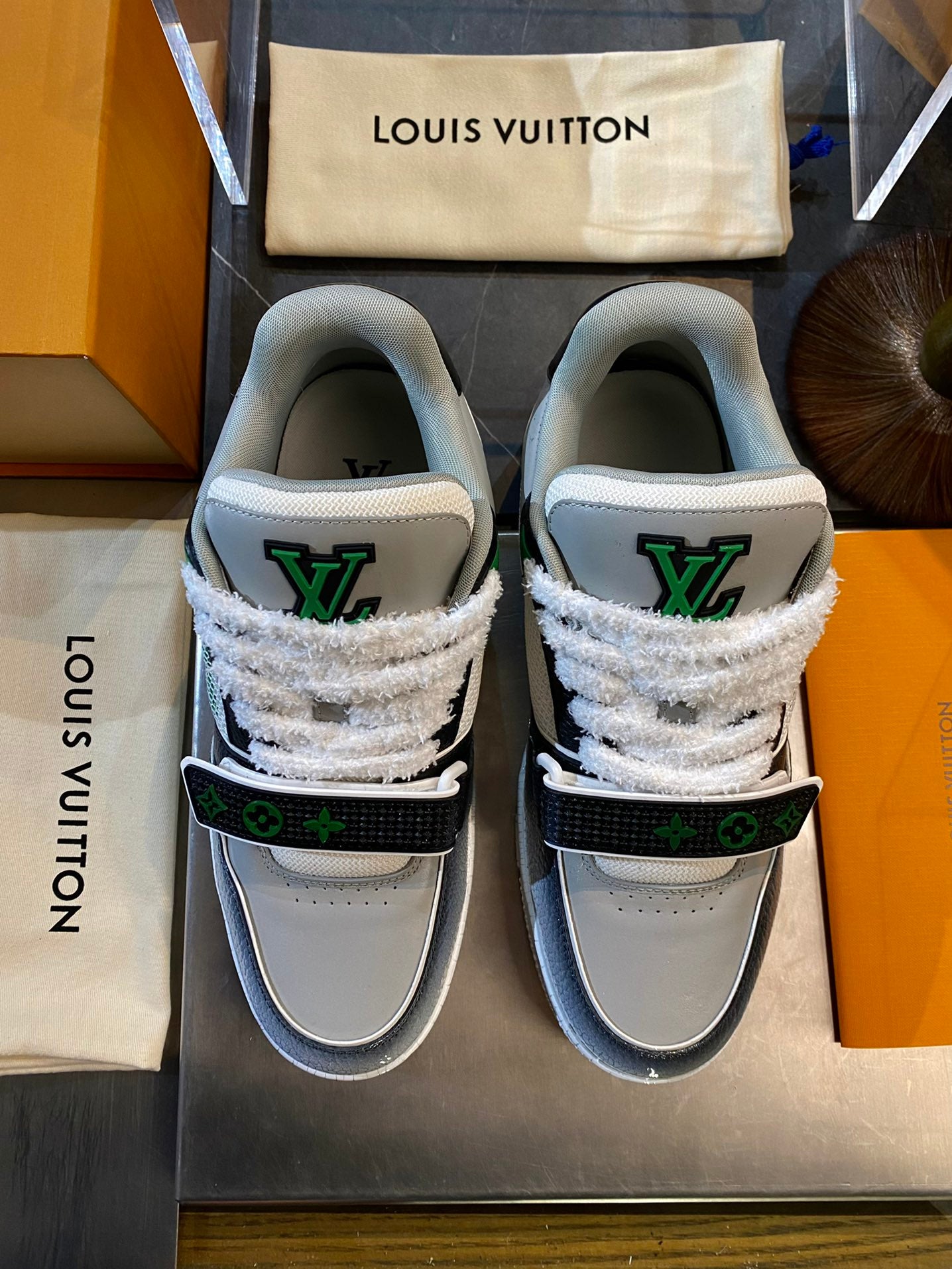 Louis Vuitton sneakers 184