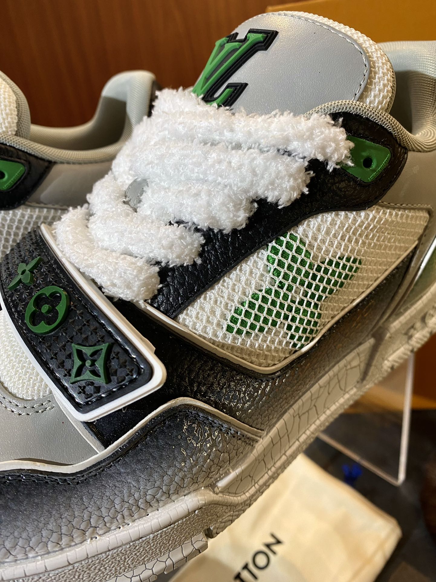 Louis Vuitton sneakers 184