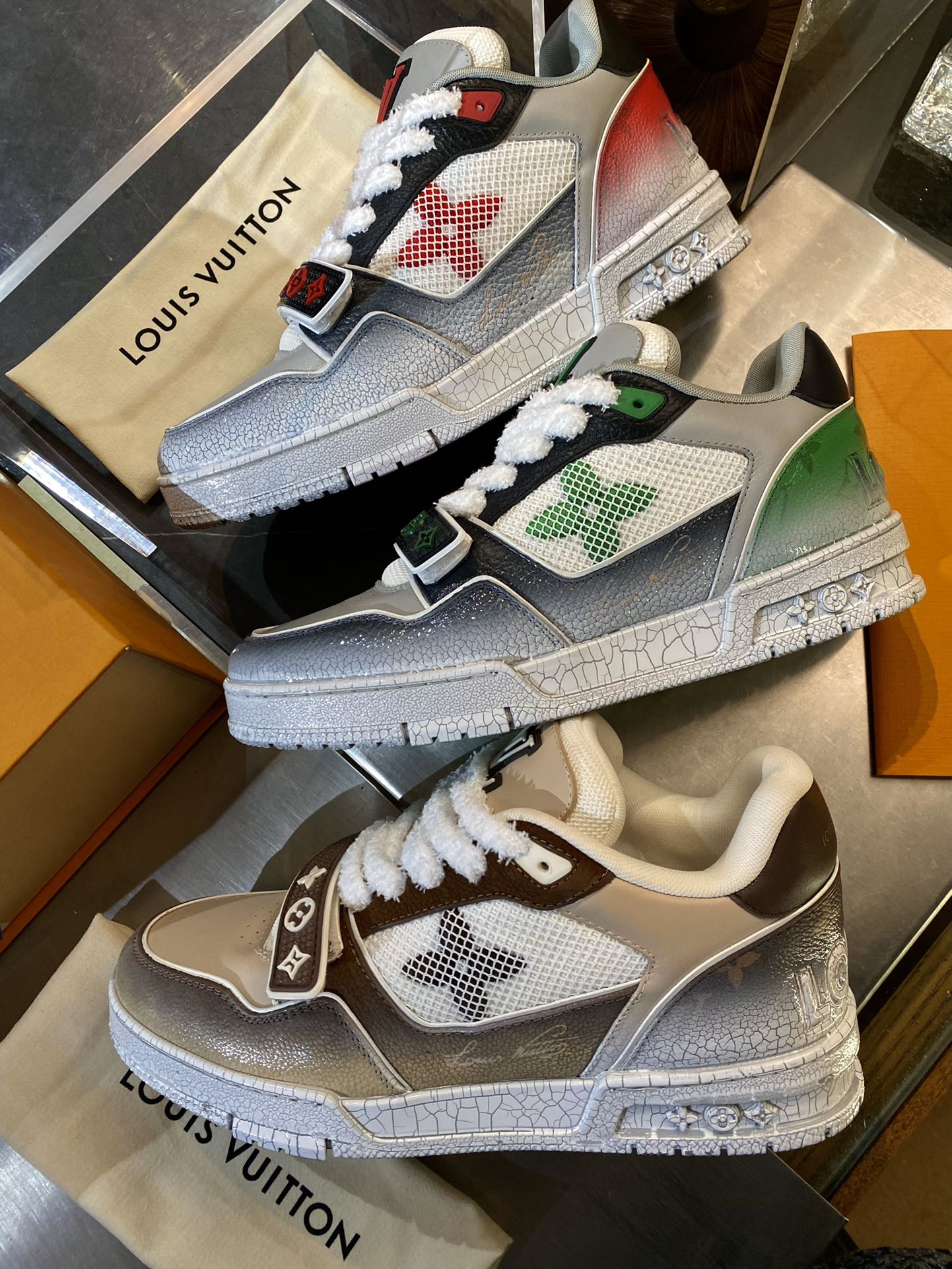 Louis Vuitton sneakers 184