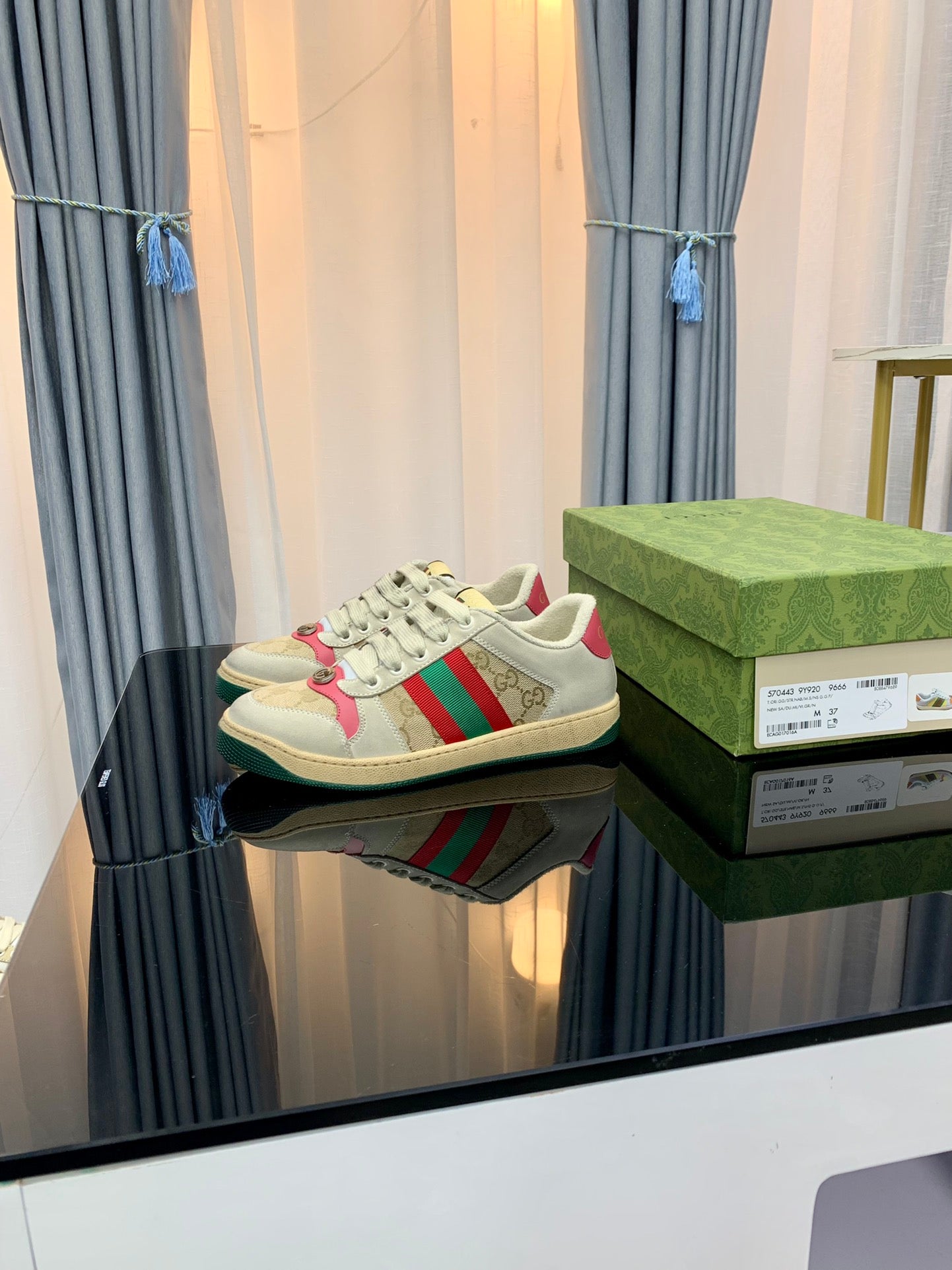 GUCCI sneakers 124