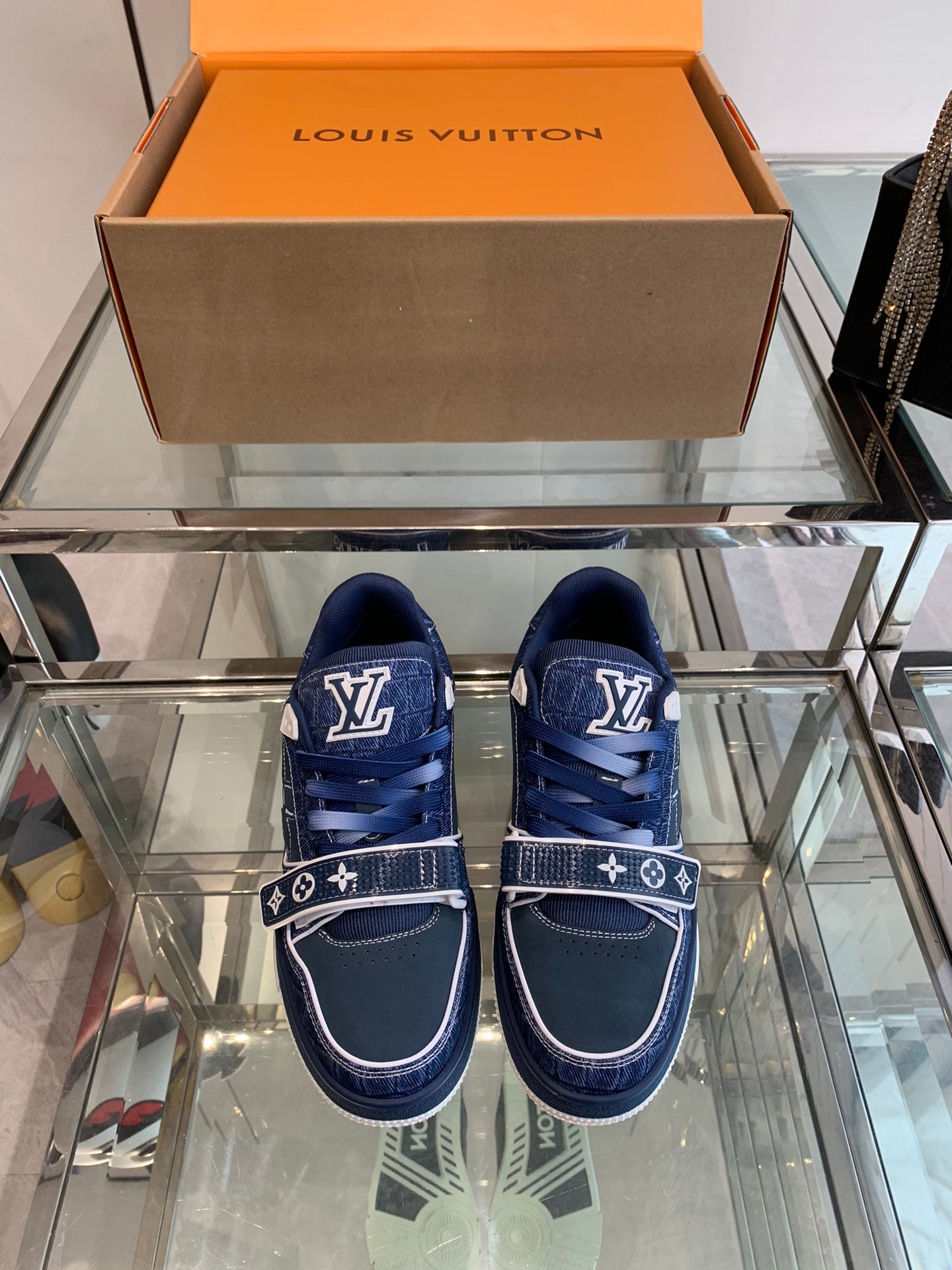 Louis Vuitton sneakers 191