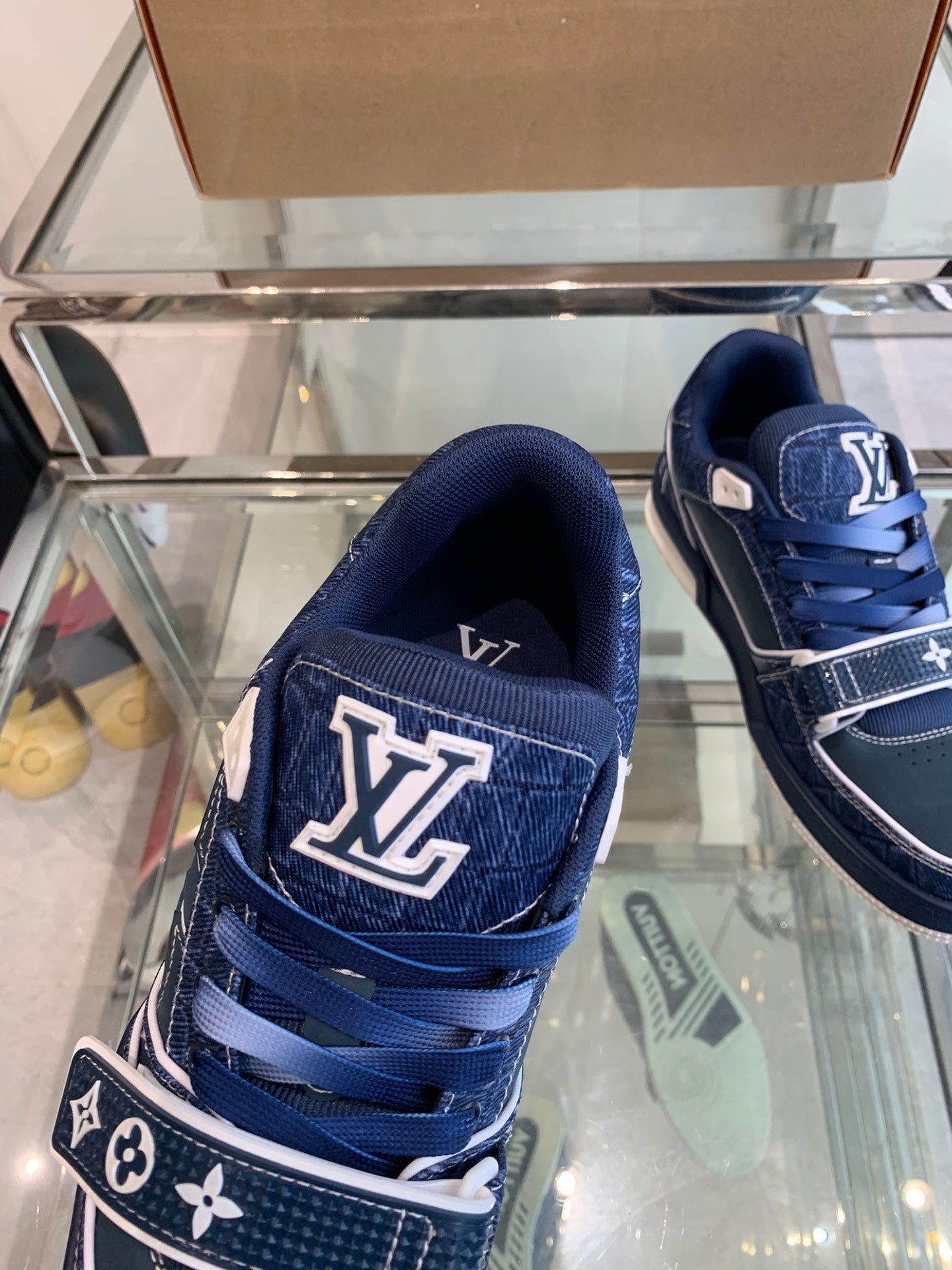 Louis Vuitton sneakers 191