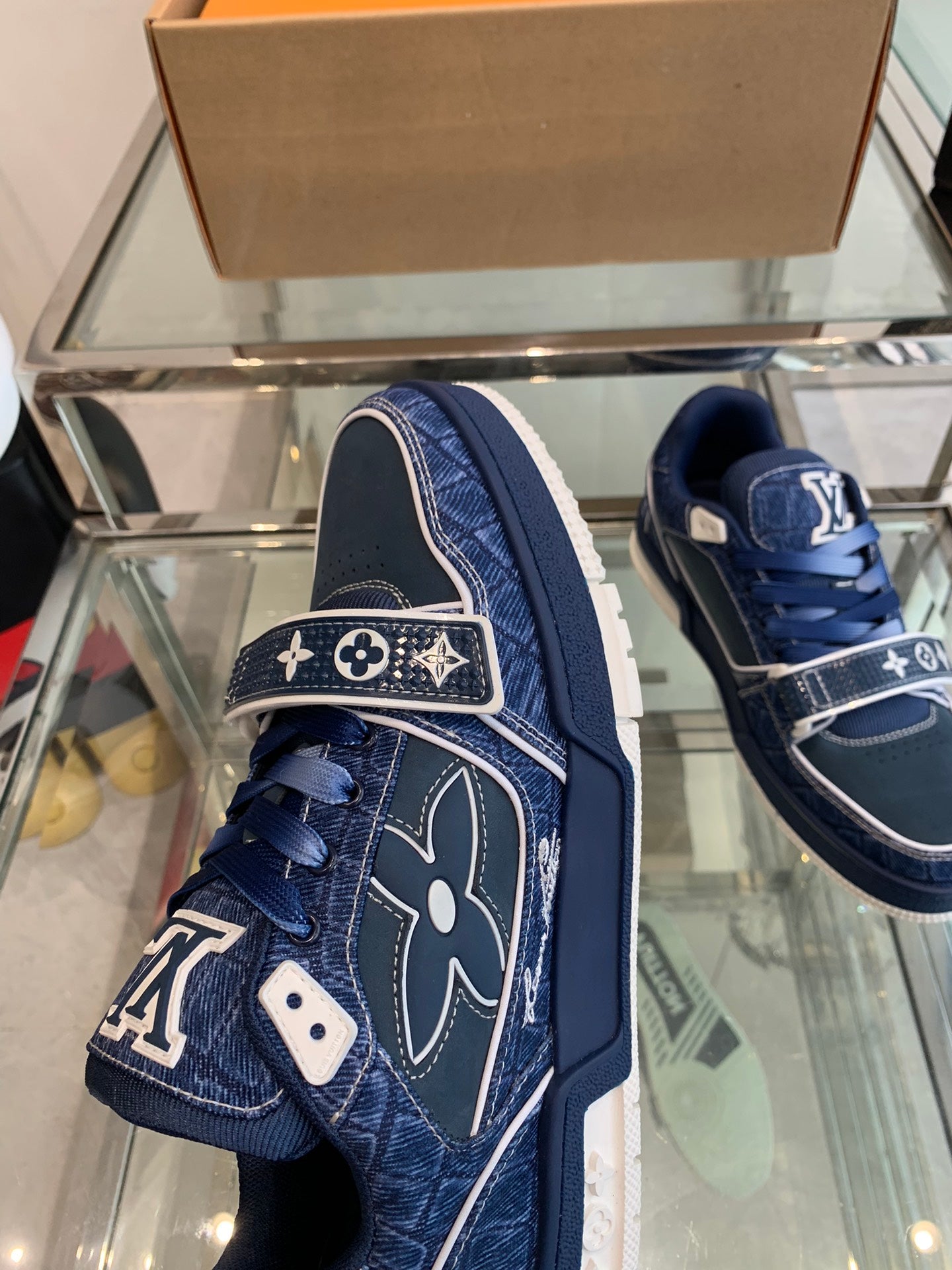 Louis Vuitton sneakers 191