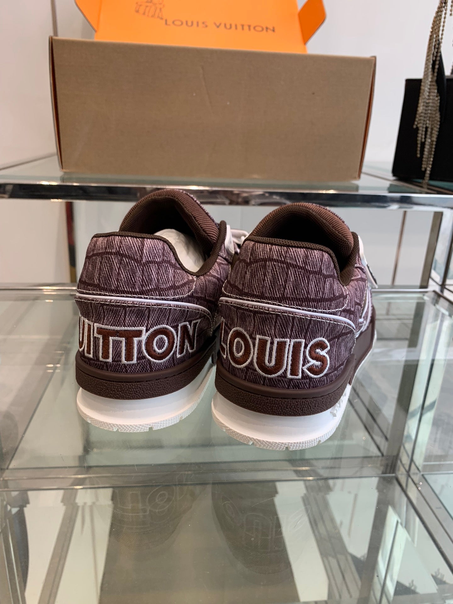 Louis Vuitton sneakers 192