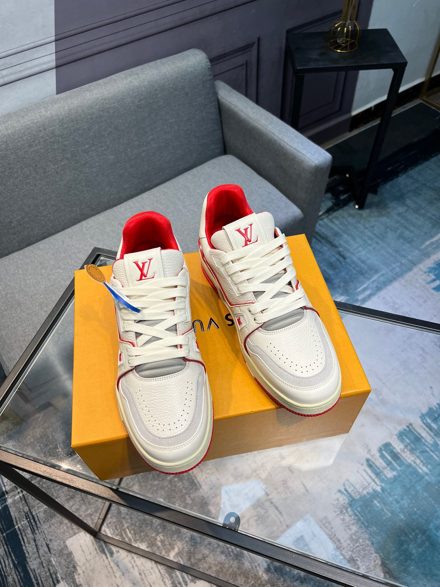 Louis Vuitton sneakers 194