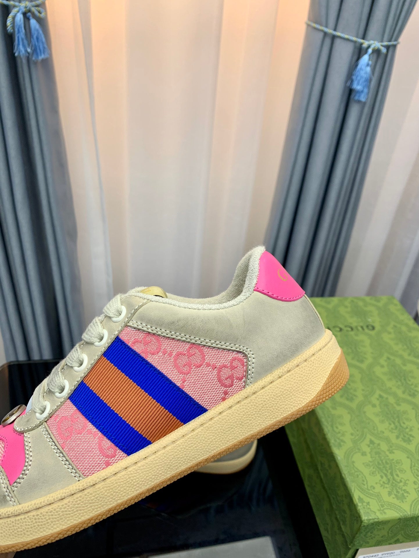 GUCCI sneakers 126