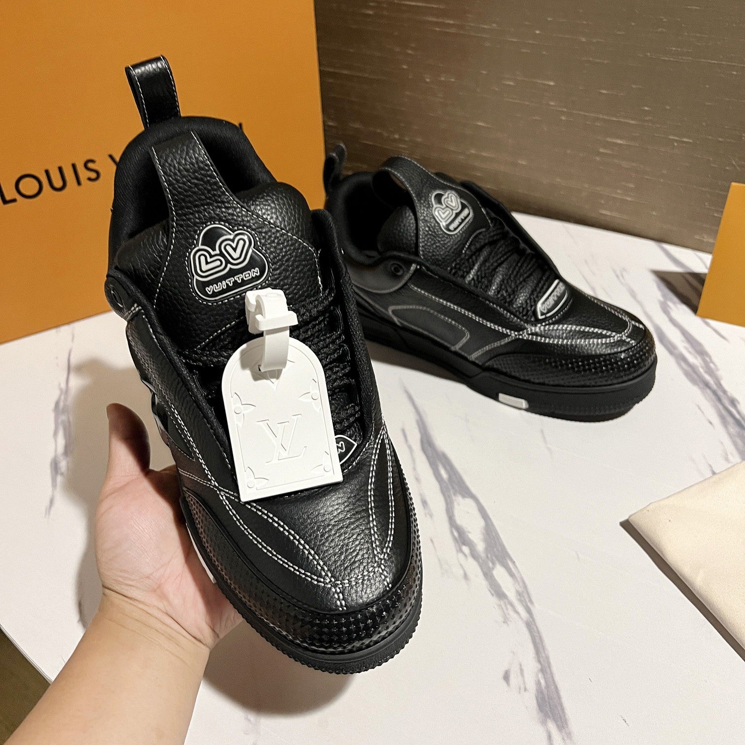 Louis Vuitton sneakers 195