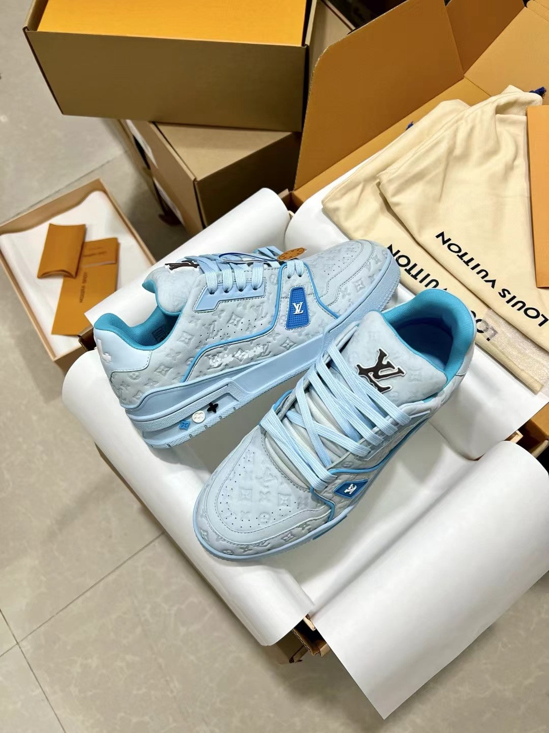 Louis Vuitton sneakers 197