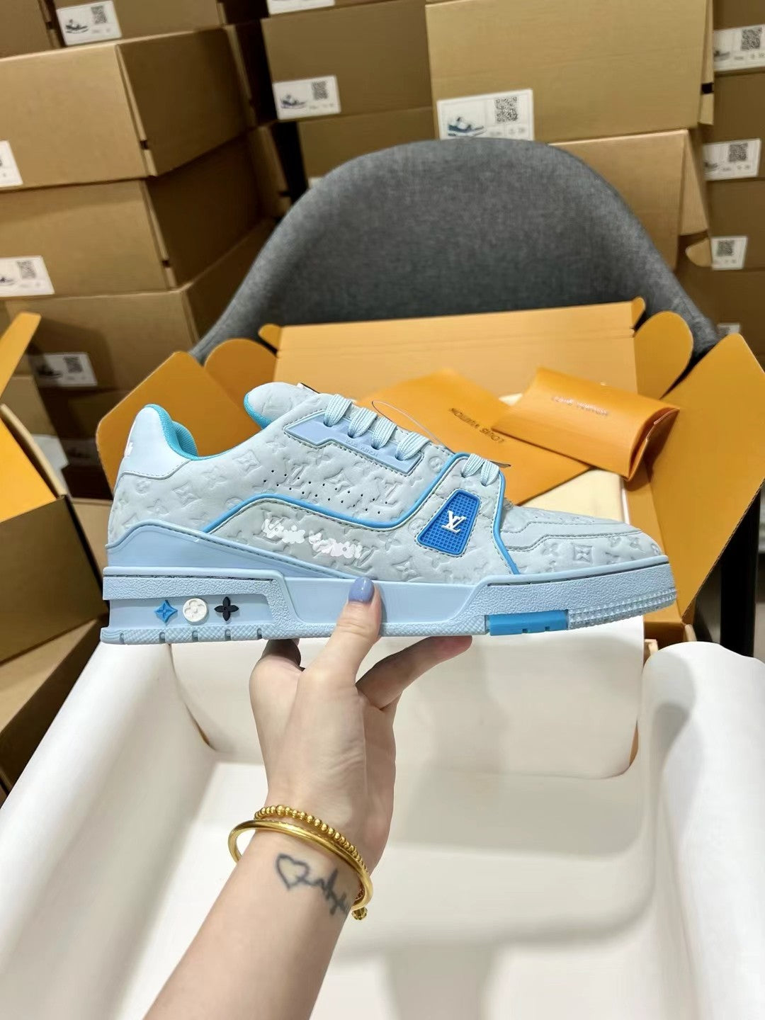 Louis Vuitton sneakers 197