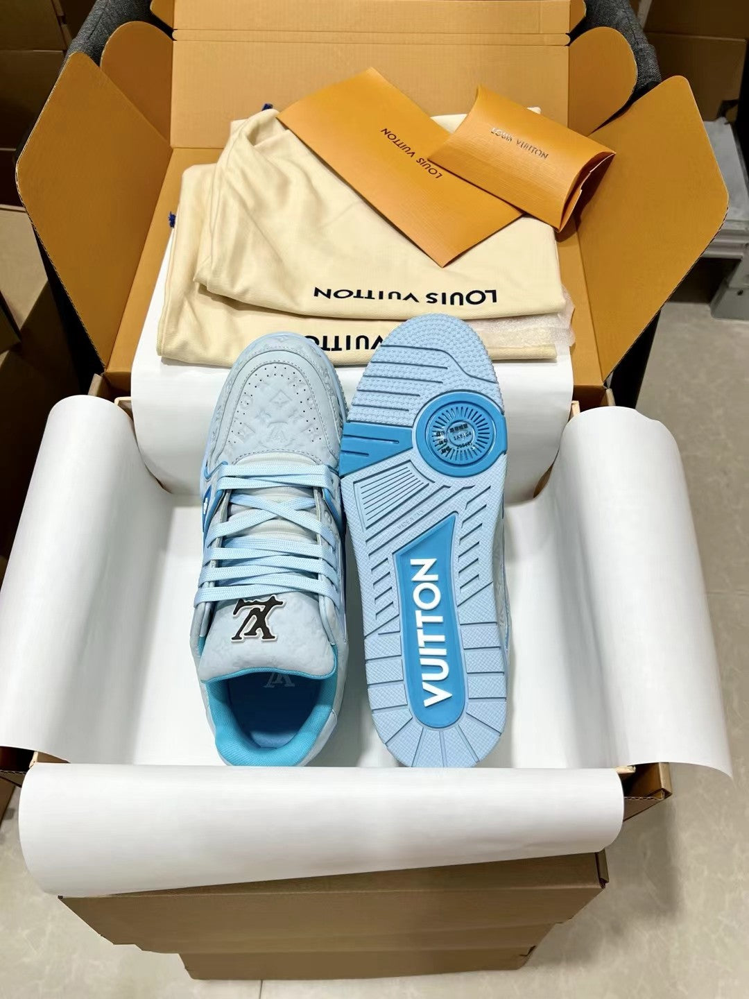 Louis Vuitton sneakers 197