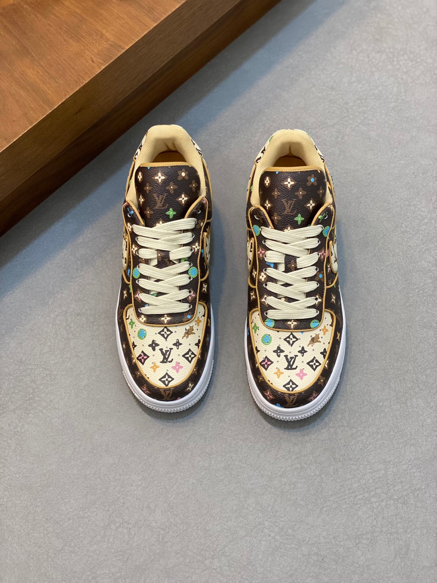 Louis Vuitton sneakers 199