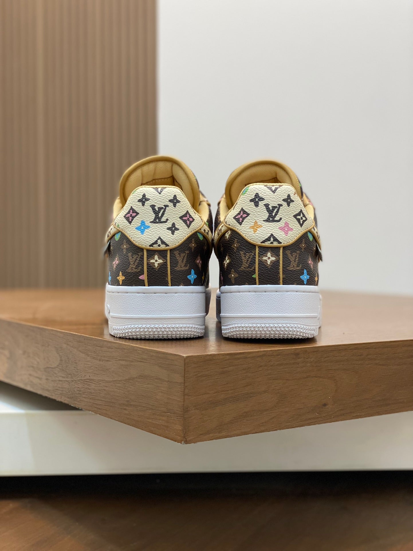 Louis Vuitton sneakers 199