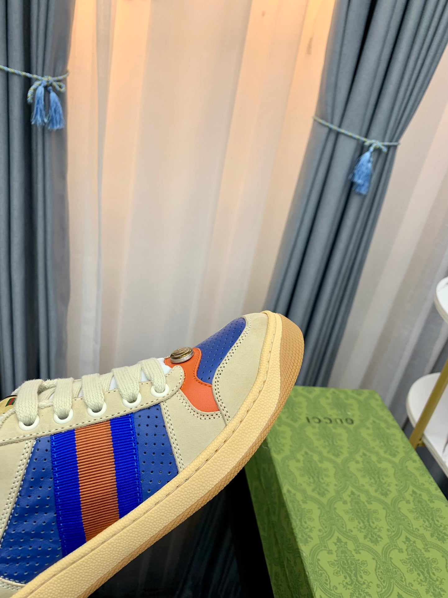 GUCCI sneakers 129
