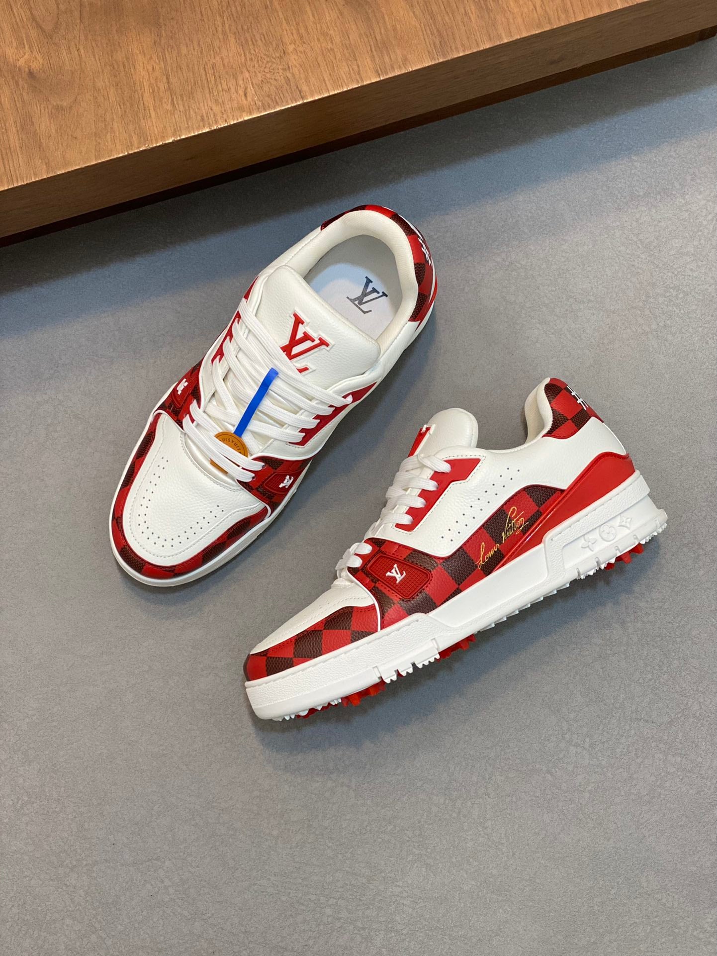 Louis Vuitton sneakers 203
