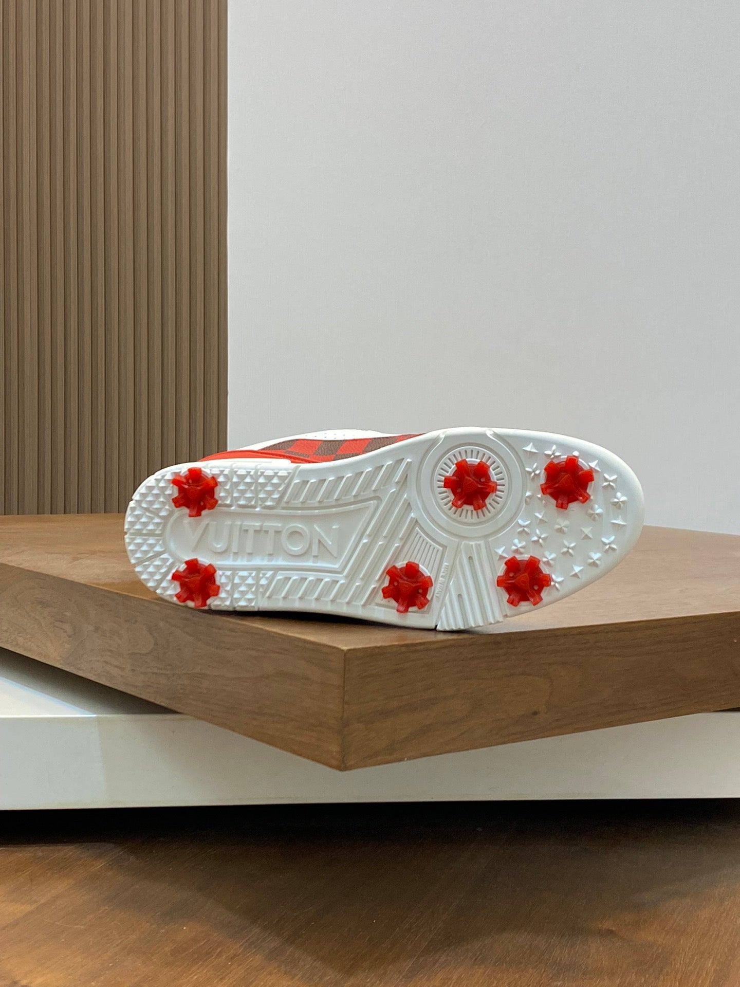 Louis Vuitton sneakers 203
