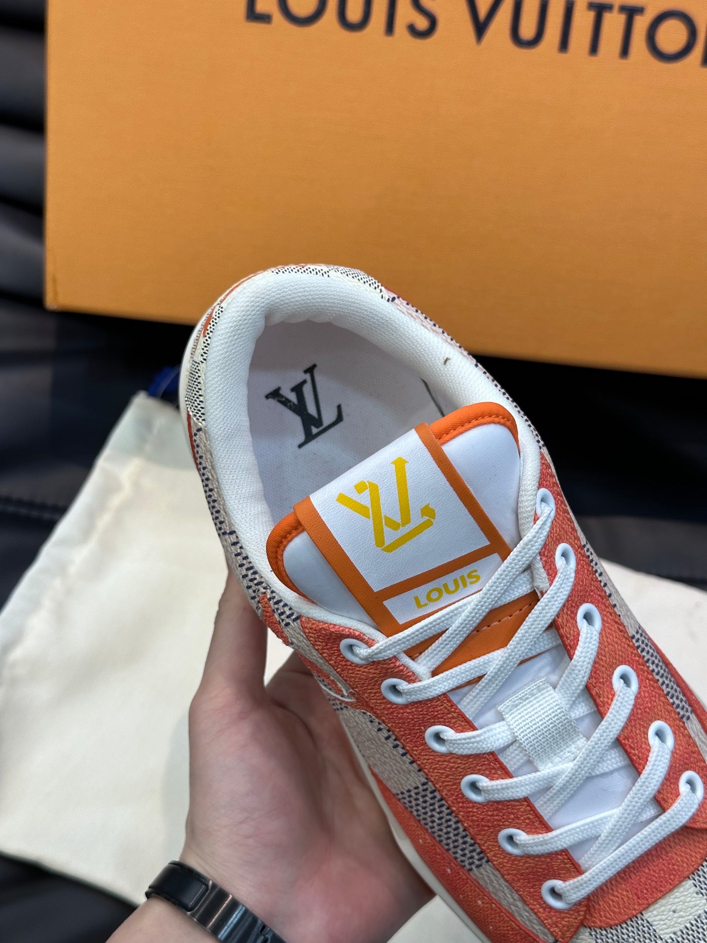 Louis Vuitton sneakers 205
