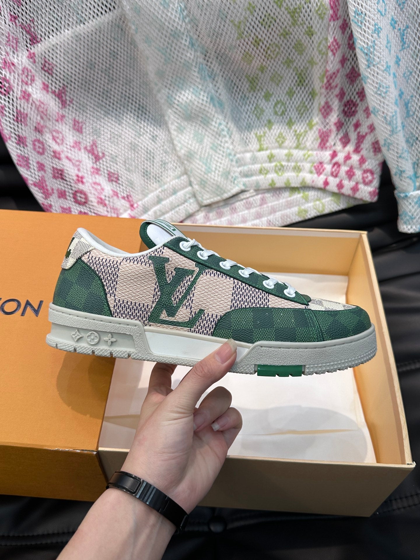 Louis Vuitton sneakers 206