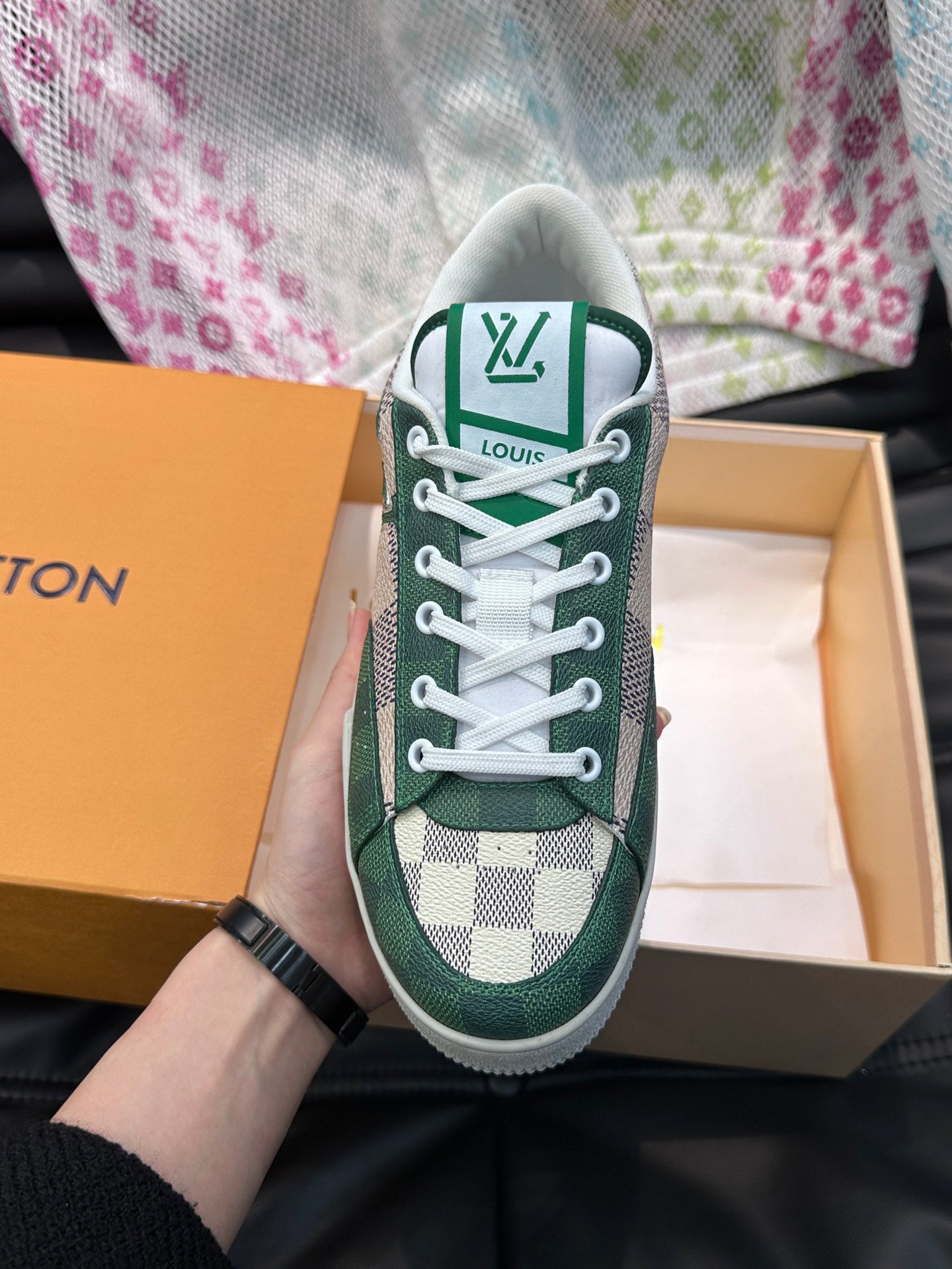 Louis Vuitton sneakers 206