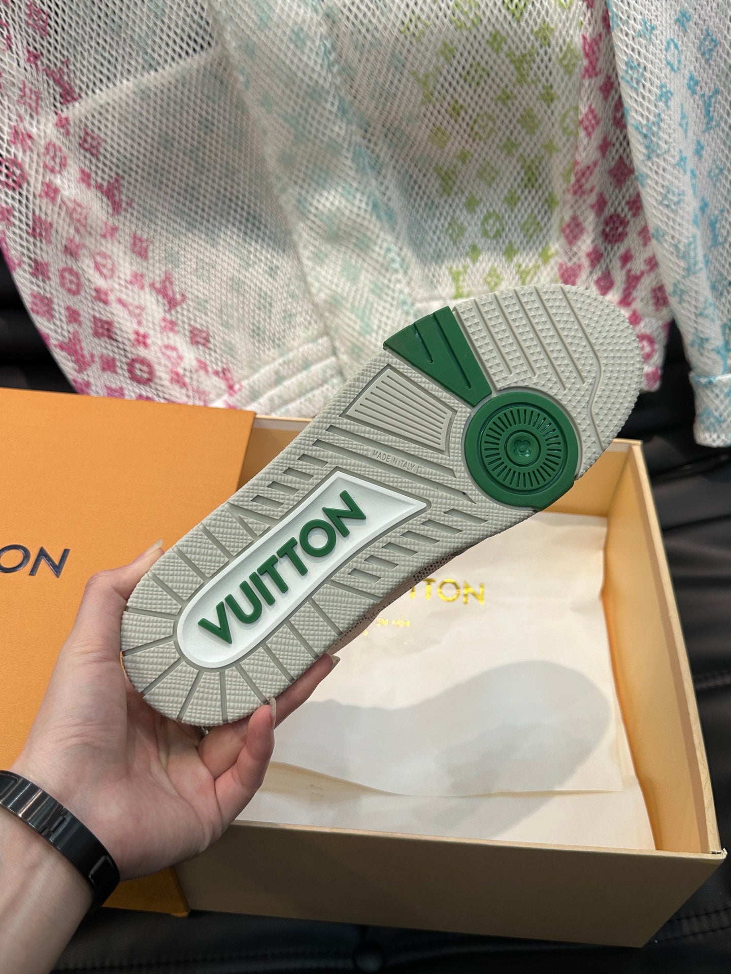 Louis Vuitton sneakers 206