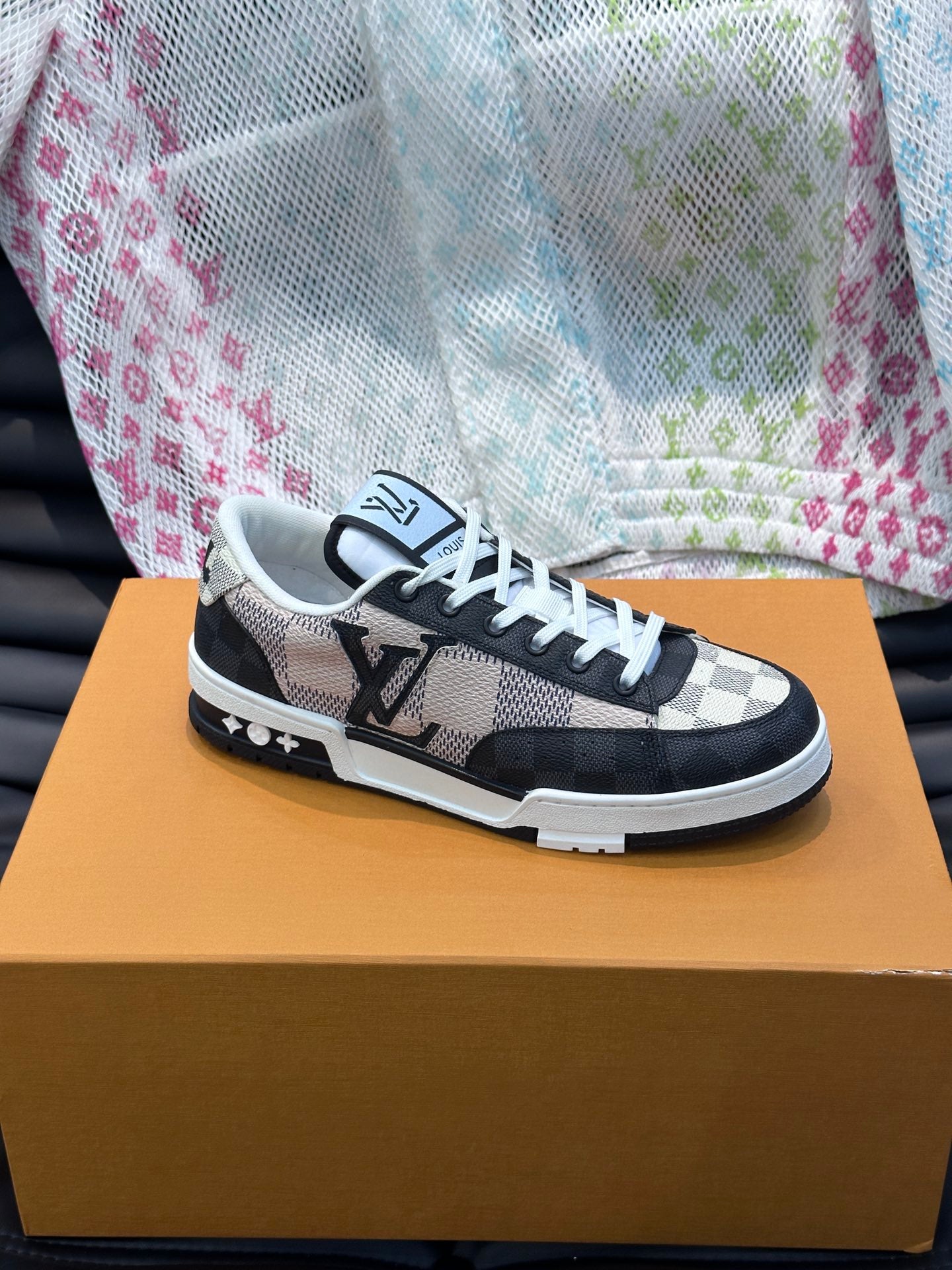 Louis Vuitton sneakers 207