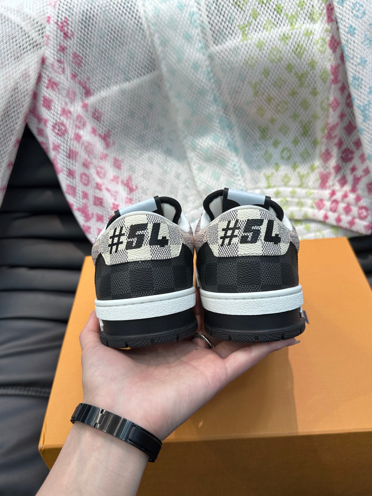 Louis Vuitton sneakers 207