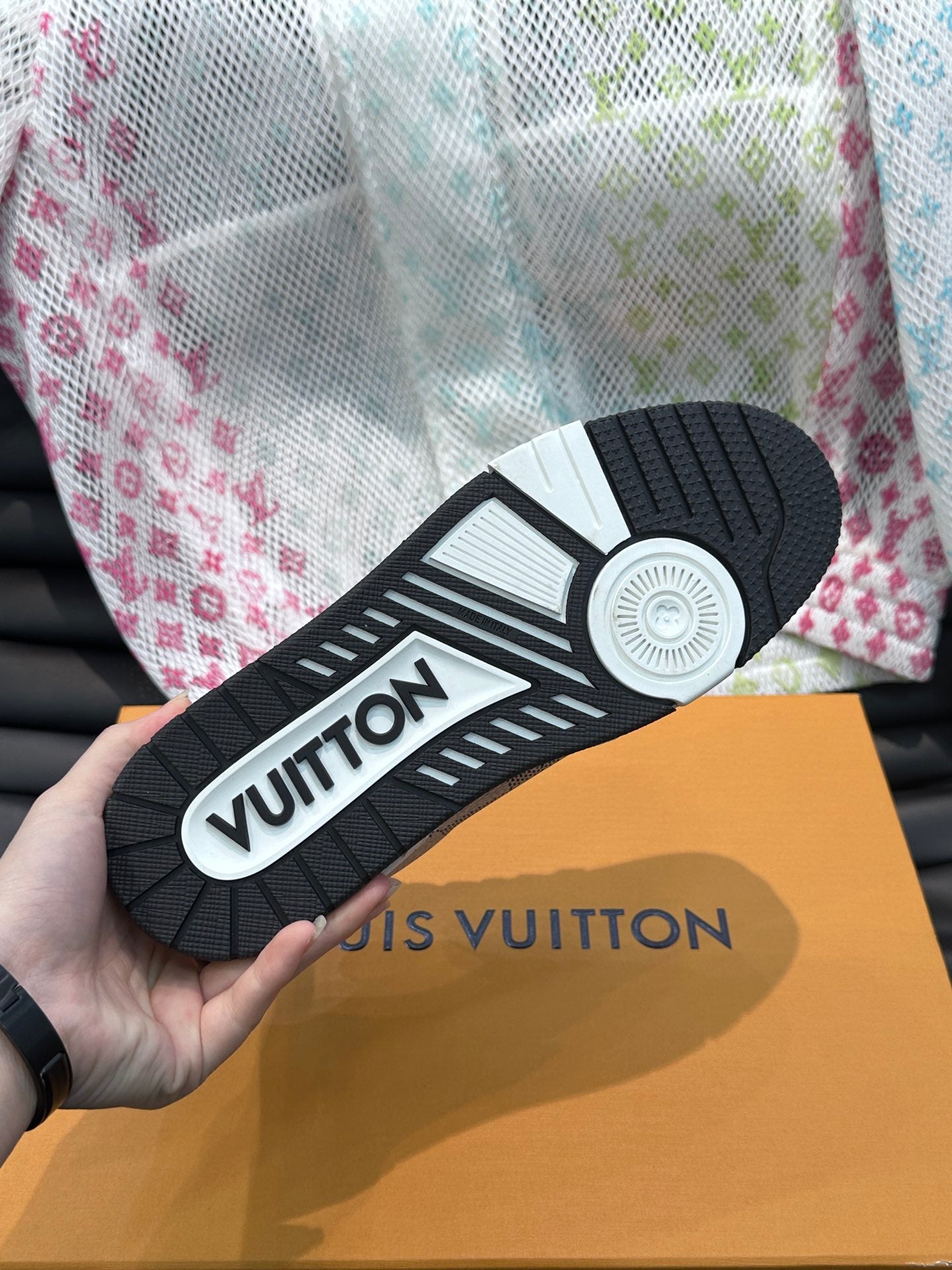 Louis Vuitton sneakers 207