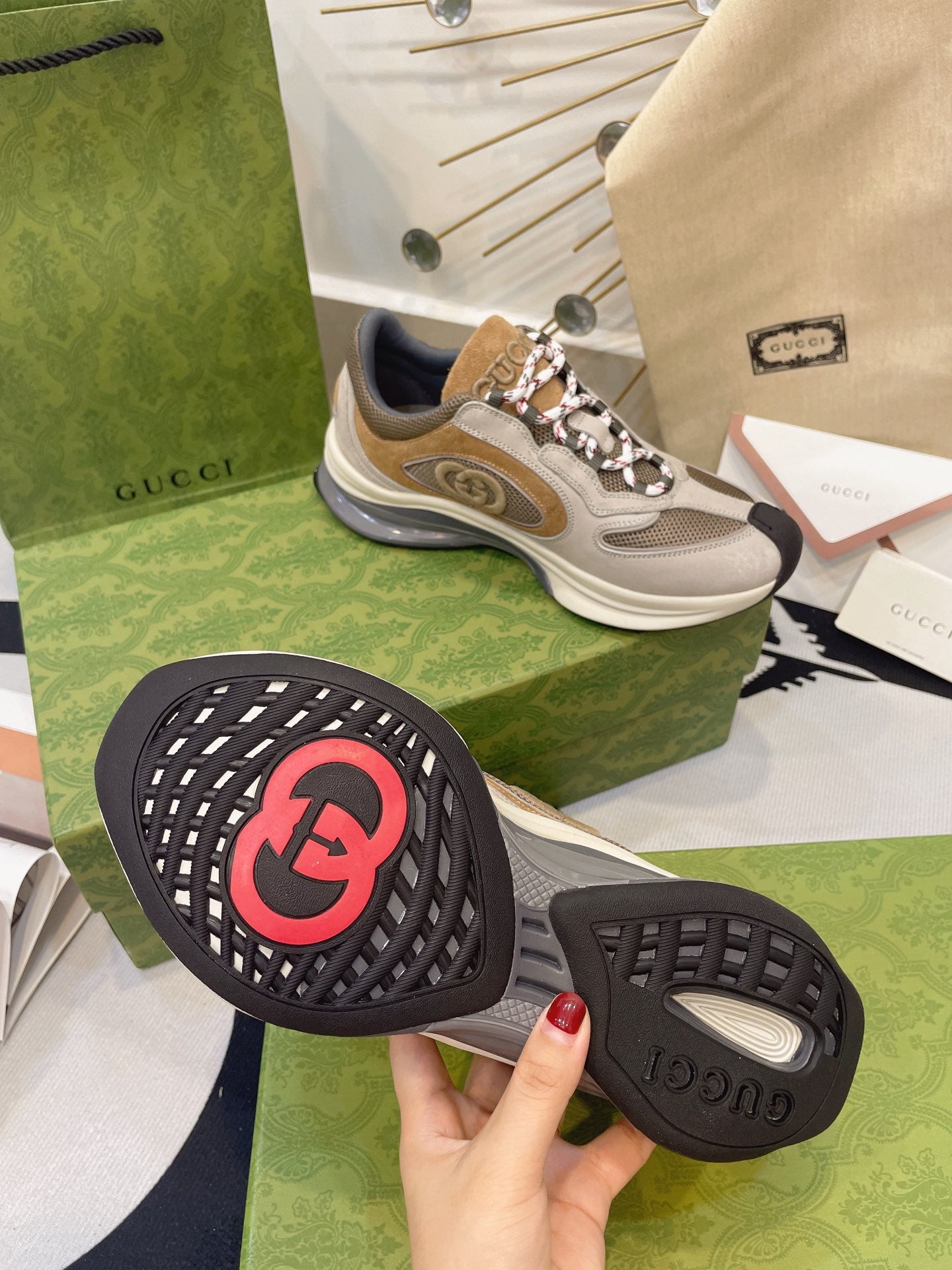 GUCCI sneakers 140