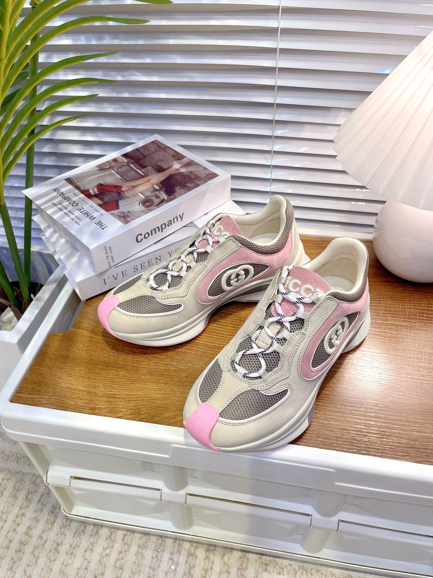 GUCCI sneakers 142