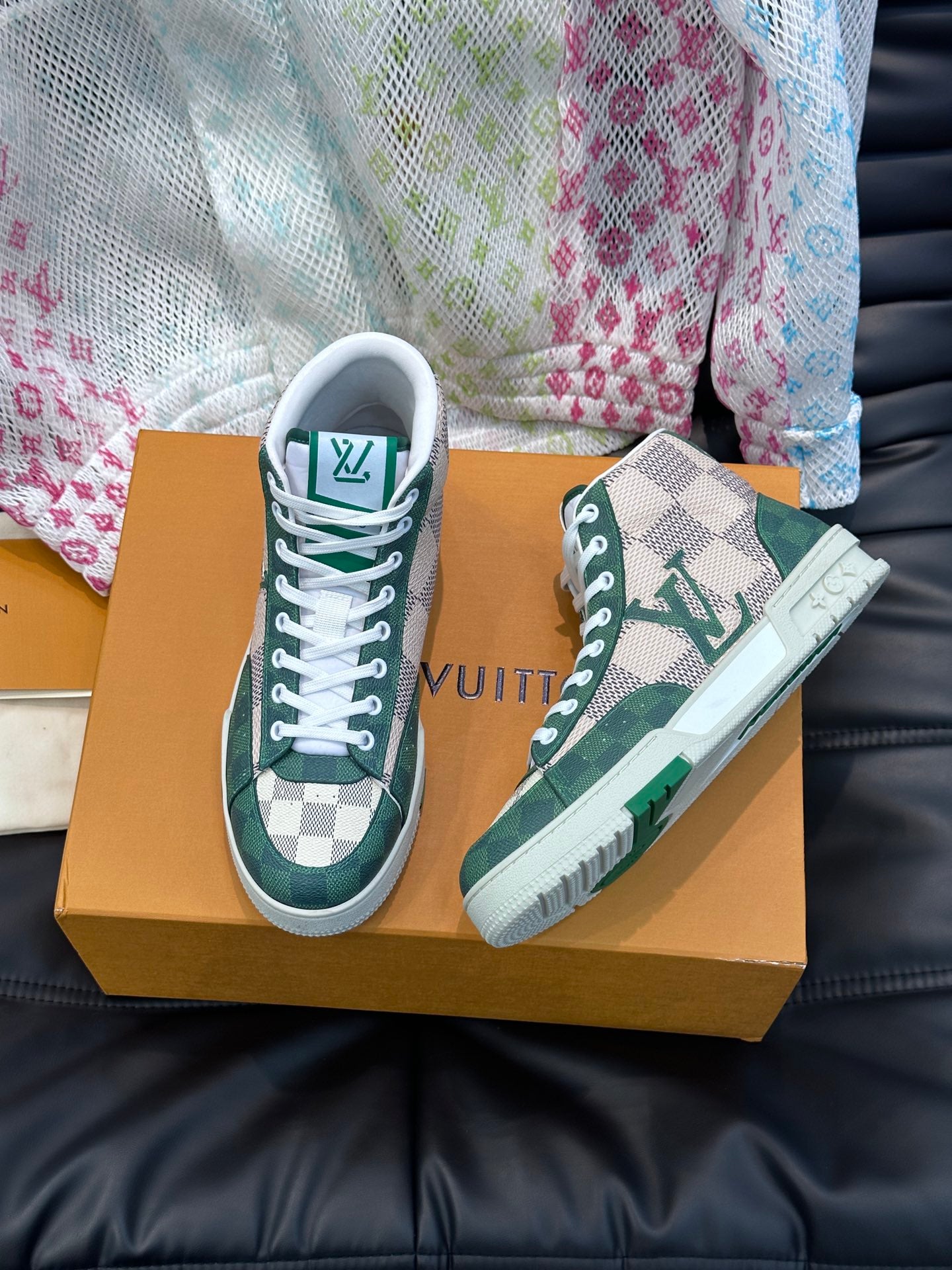 Louis Vuitton sneakers 212