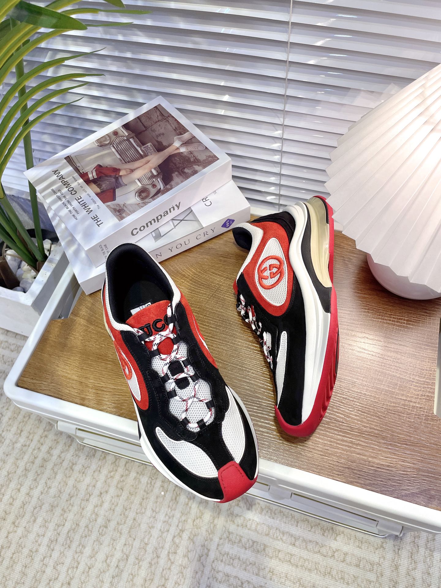 GUCCI sneakers 147