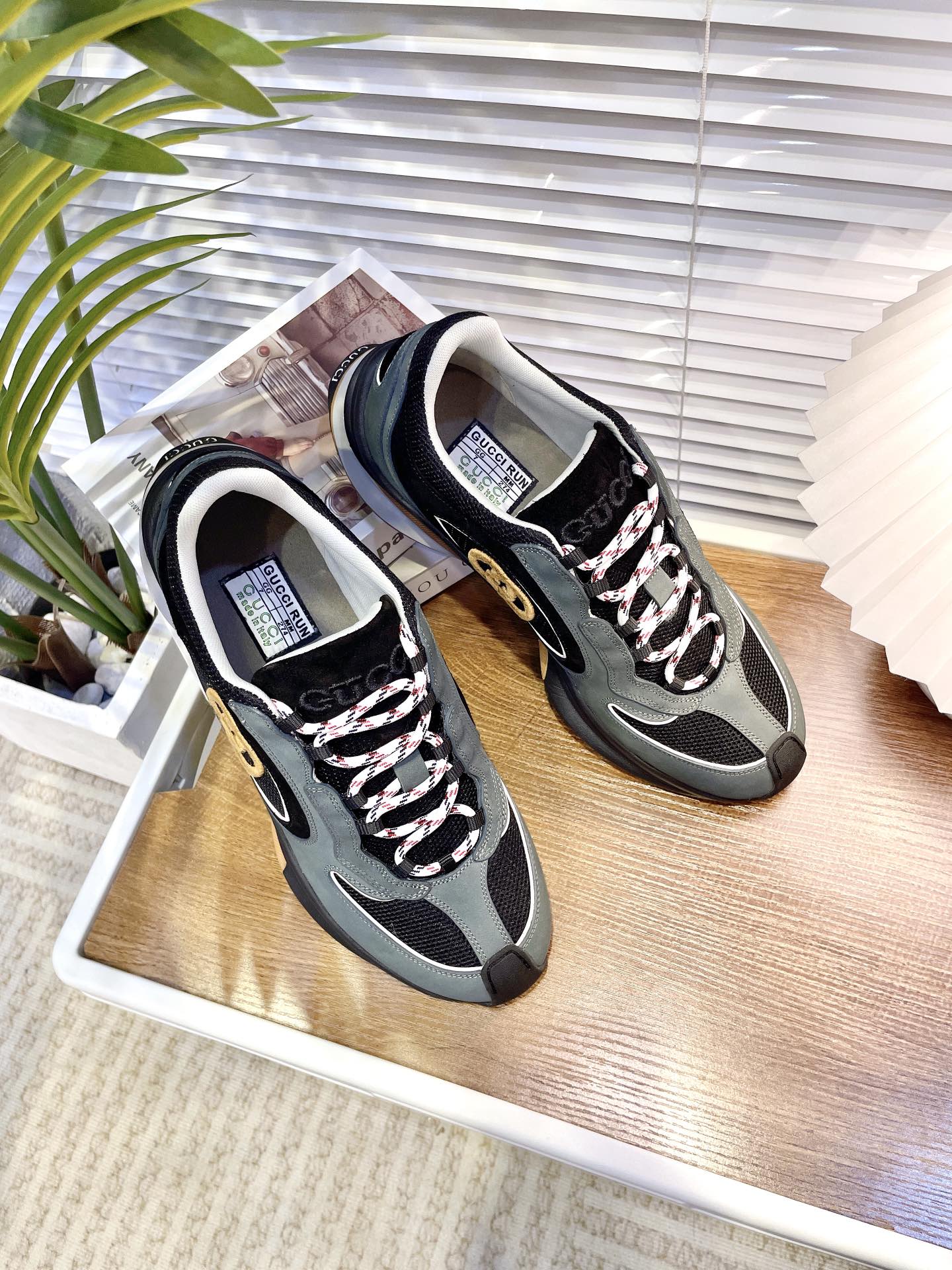 GUCCI sneakers 151