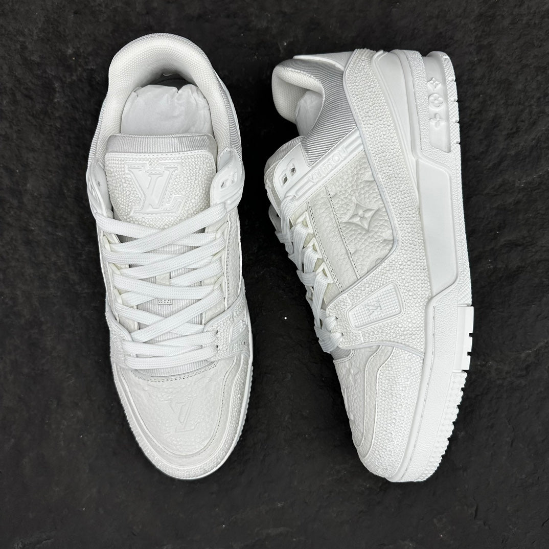 Louis Vuitton sneakers 216