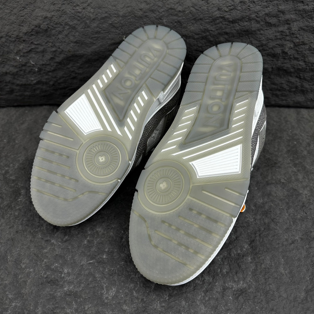 Louis Vuitton sneakers 217