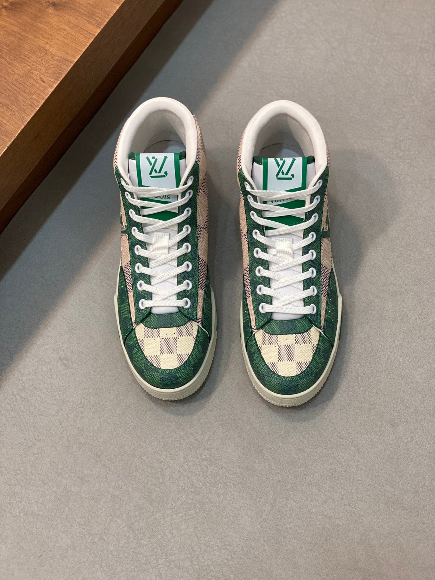 Louis Vuitton sneakers 219