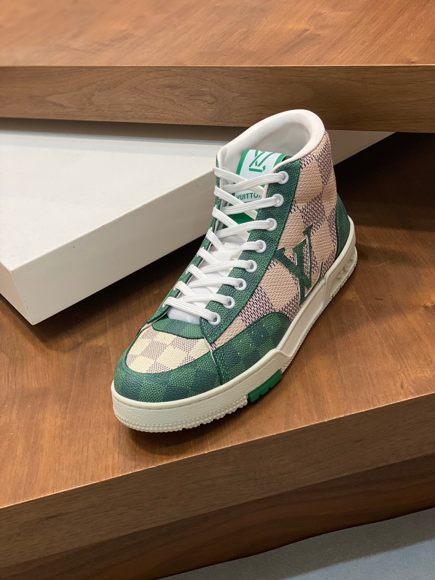 Louis Vuitton sneakers 219