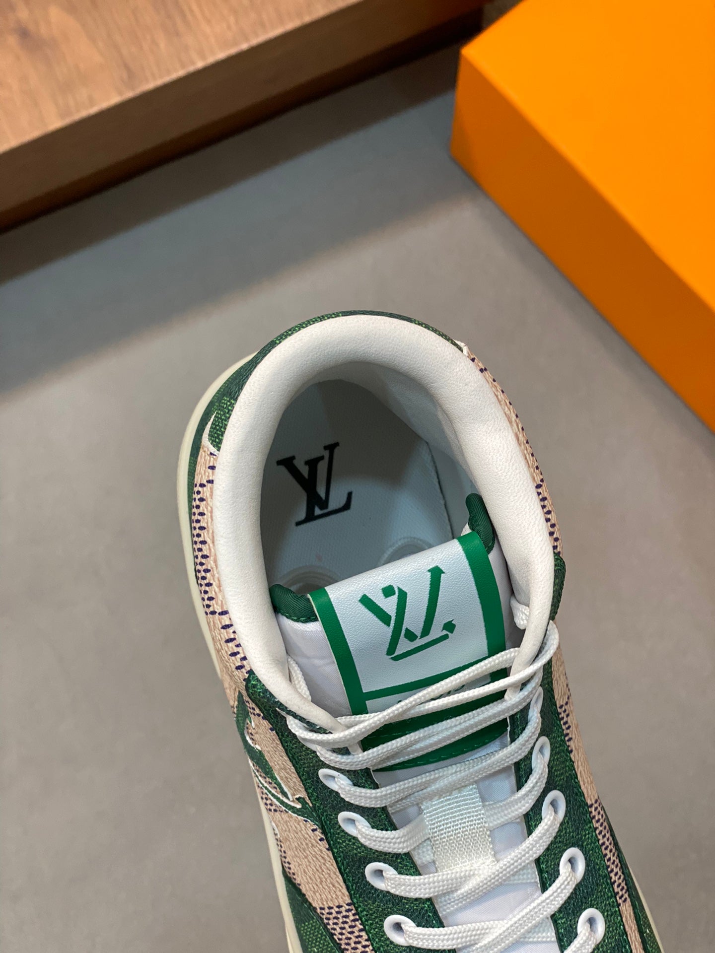 Louis Vuitton sneakers 219