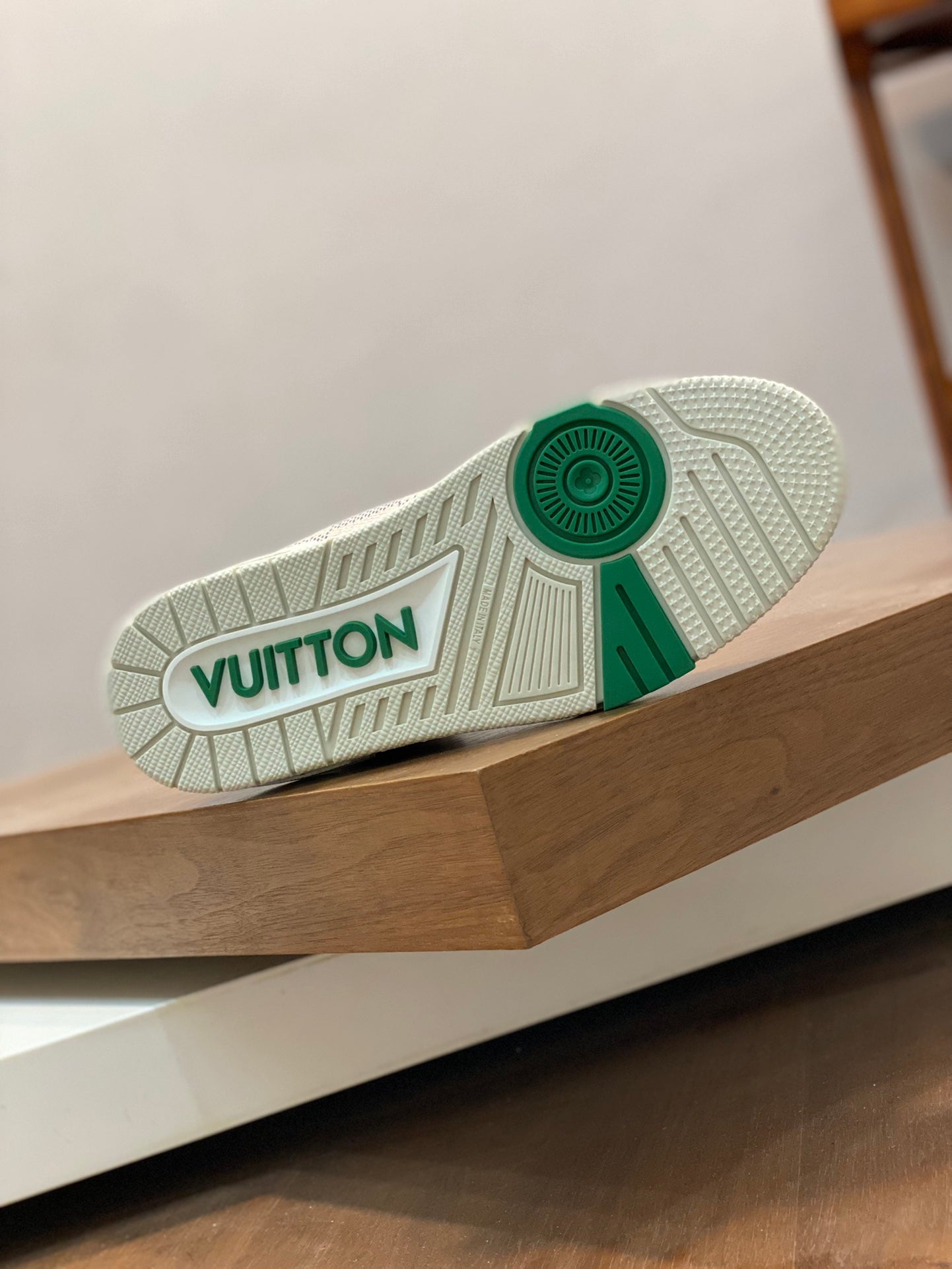 Louis Vuitton sneakers 219