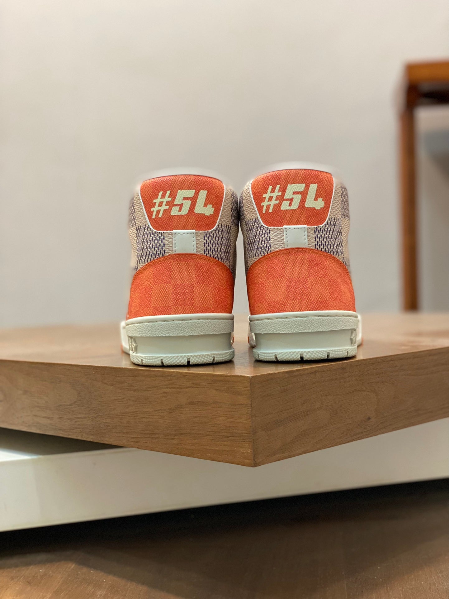 Louis Vuitton sneakers 220