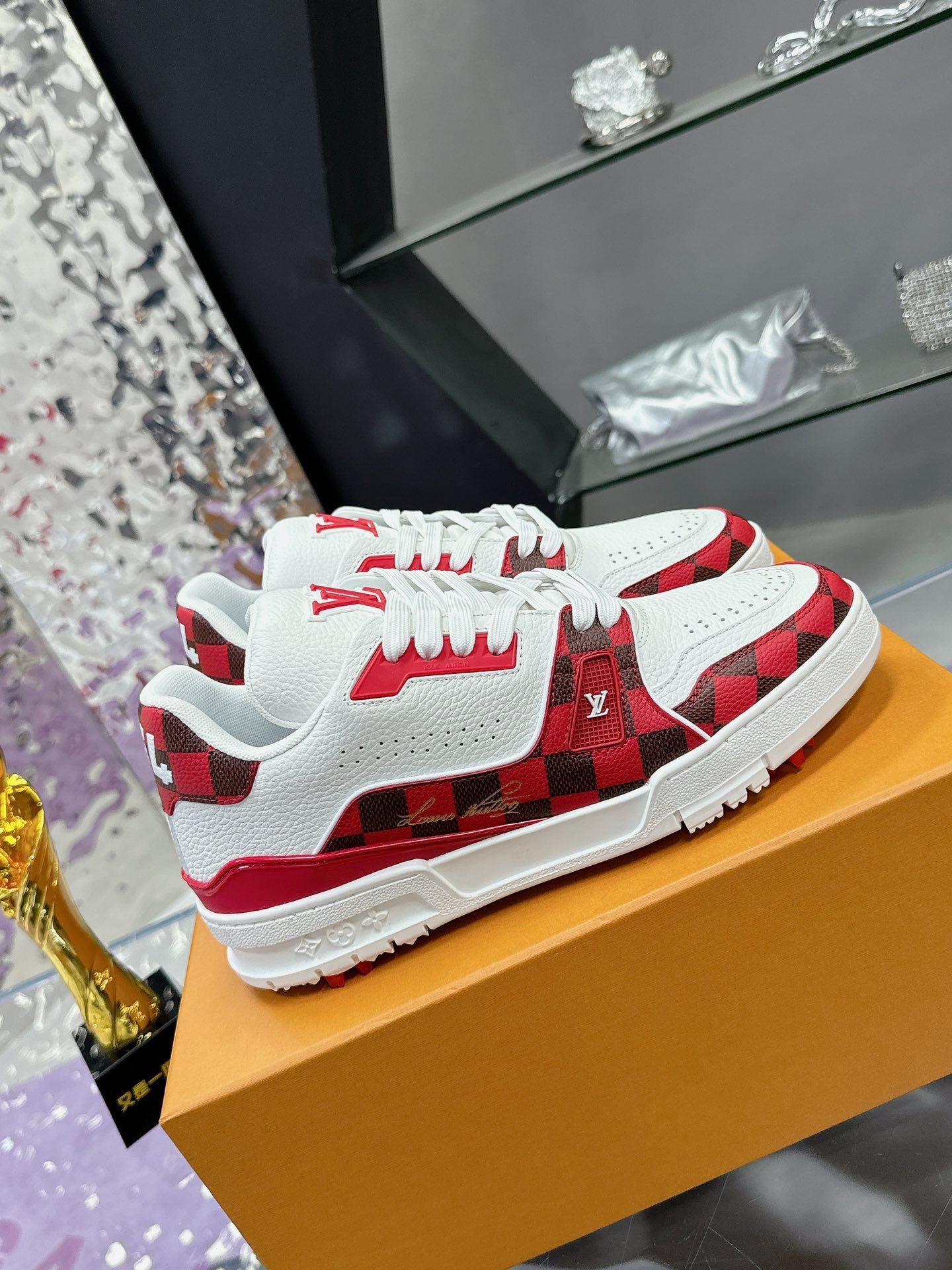 Louis Vuitton sneakers 227