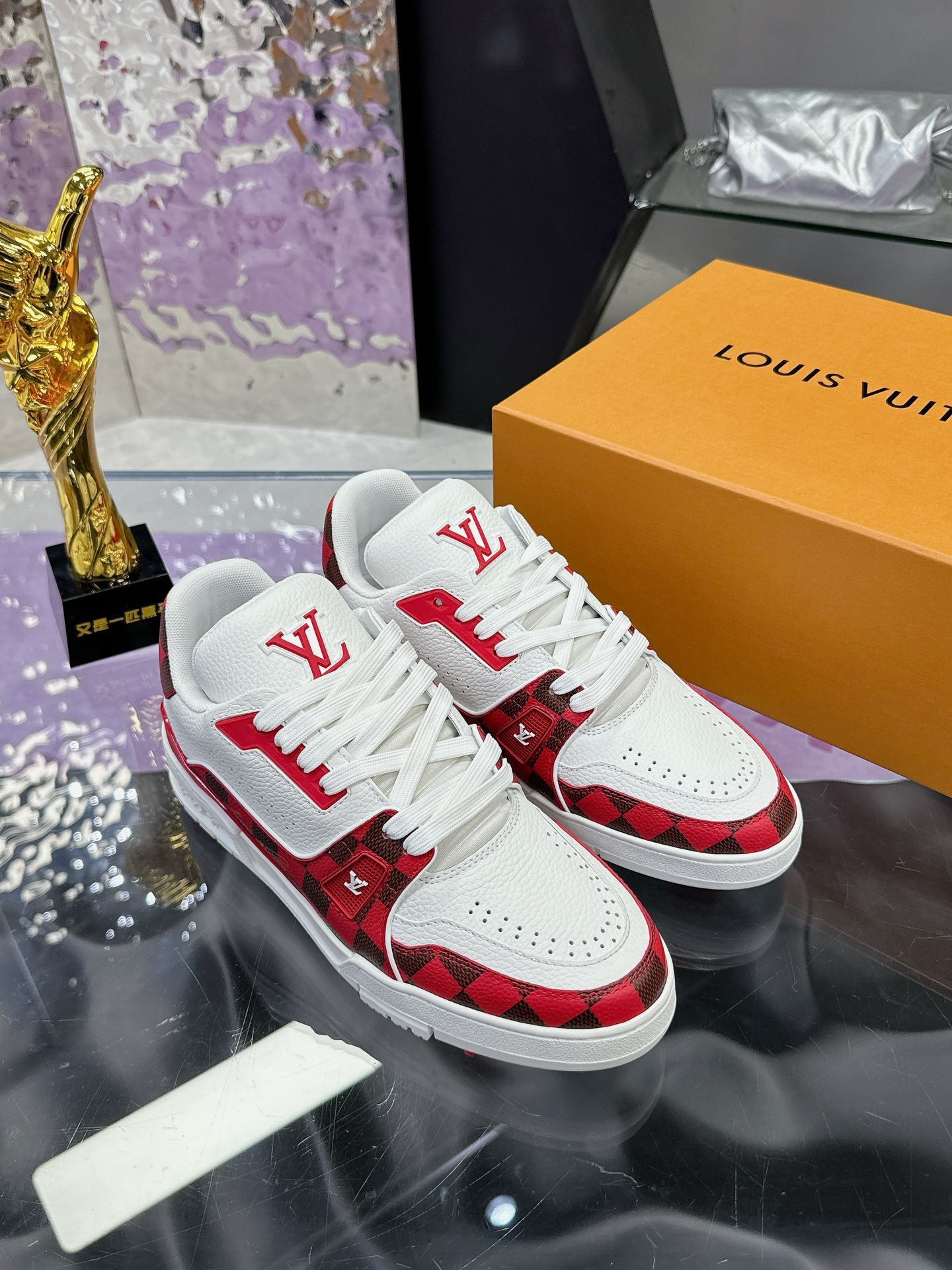 Louis Vuitton sneakers 227