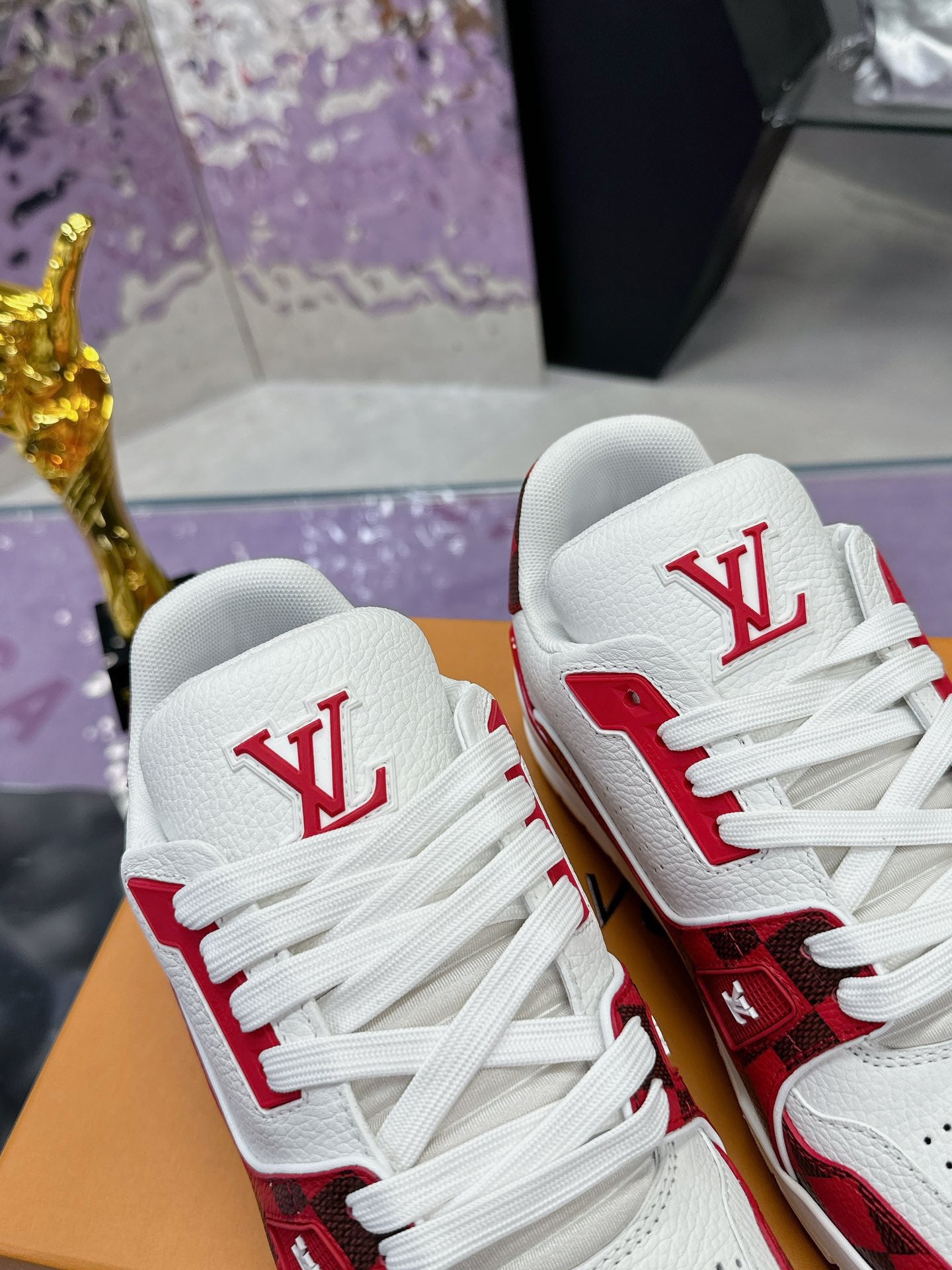 Louis Vuitton sneakers 227