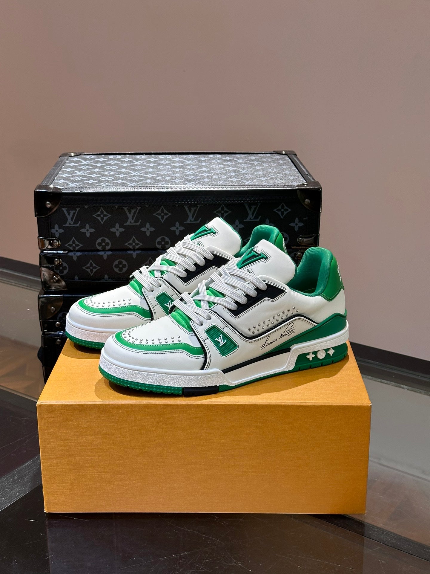 Louis Vuitton sneakers 234