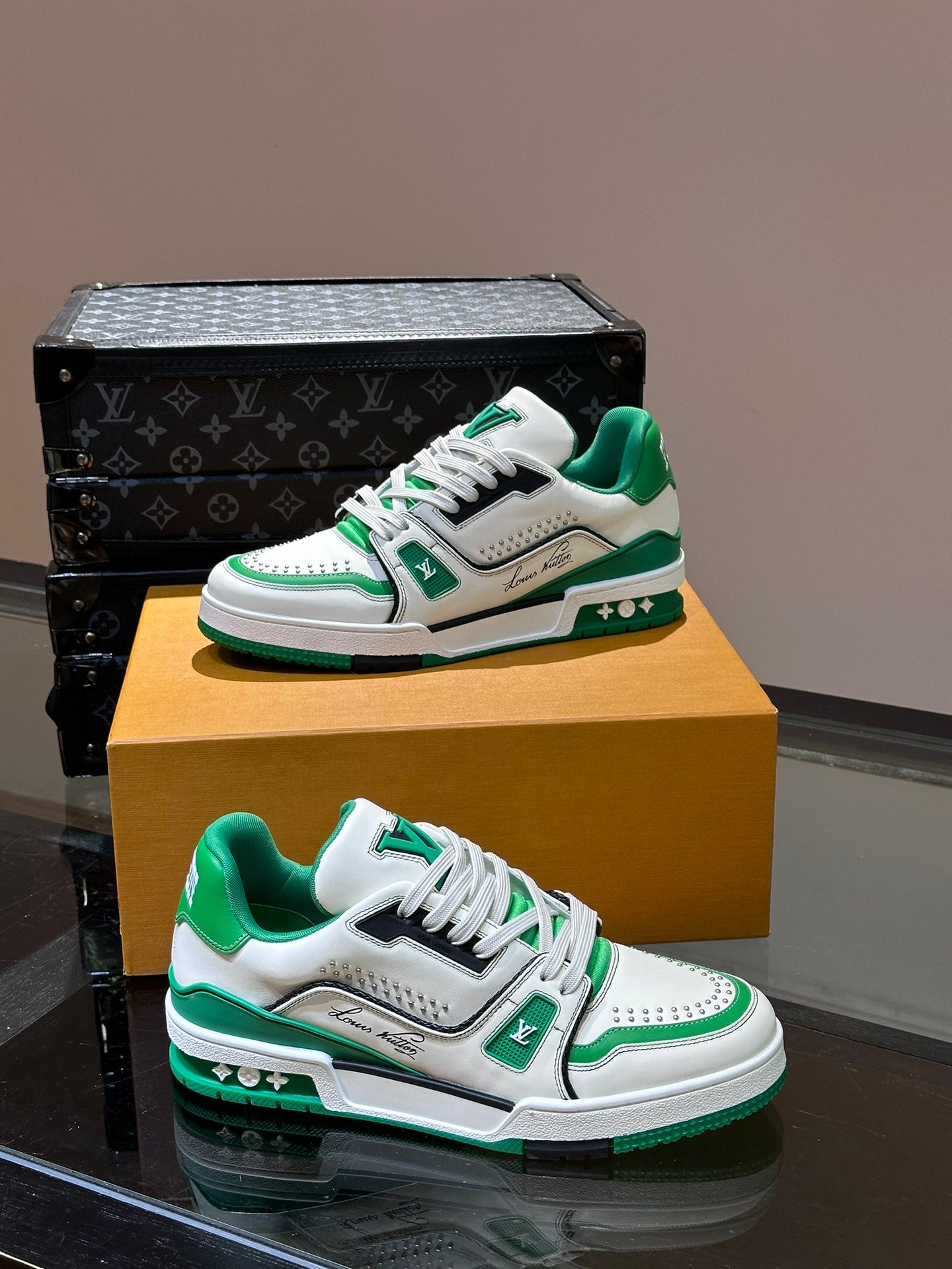 Louis Vuitton sneakers 234