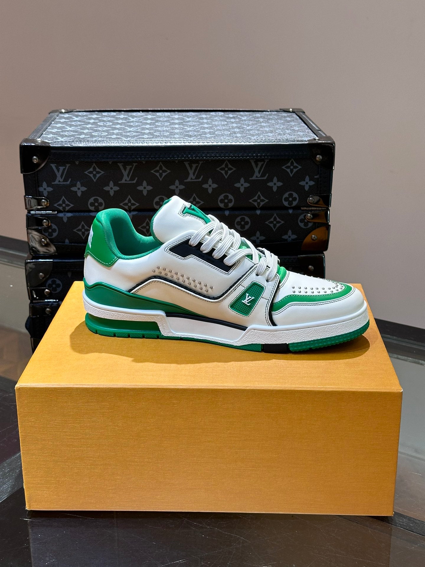 Louis Vuitton sneakers 234