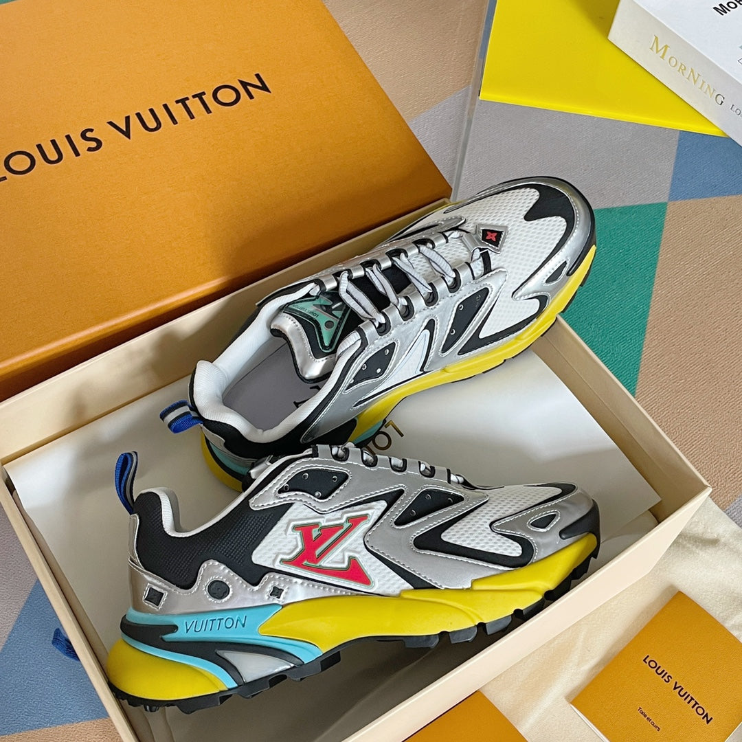 Louis Vuitton sneakers 240