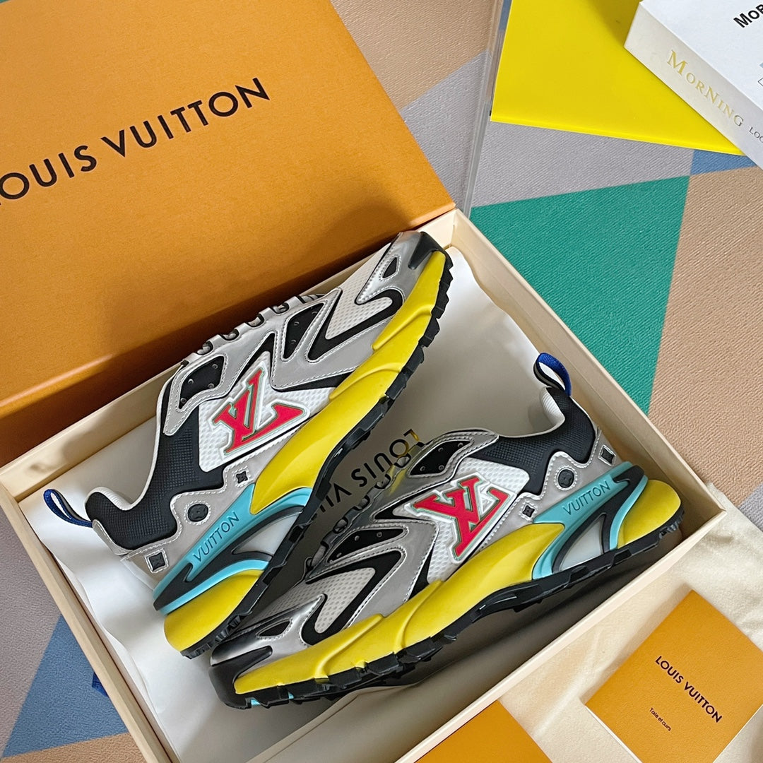 Louis Vuitton sneakers 240