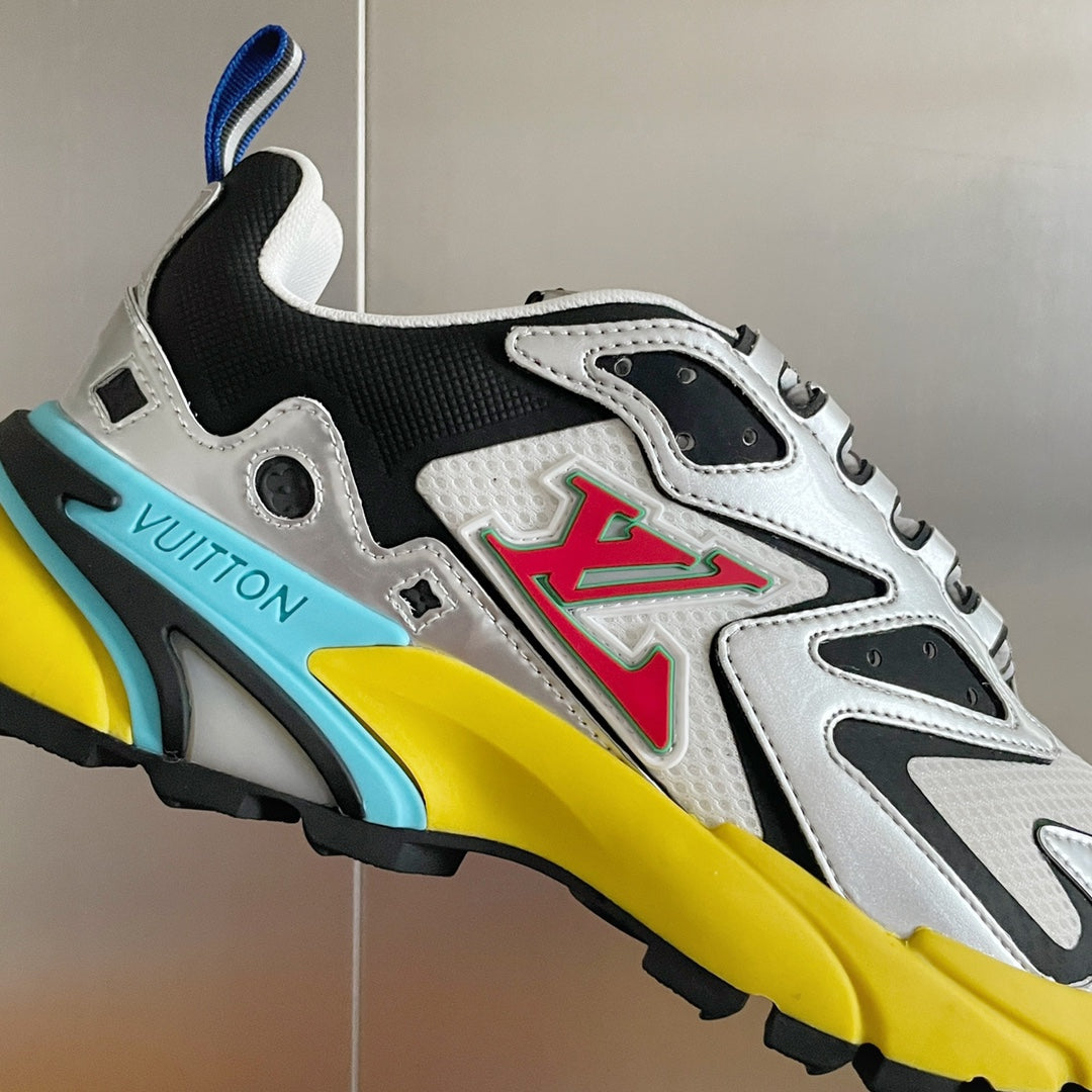 Louis Vuitton sneakers 240