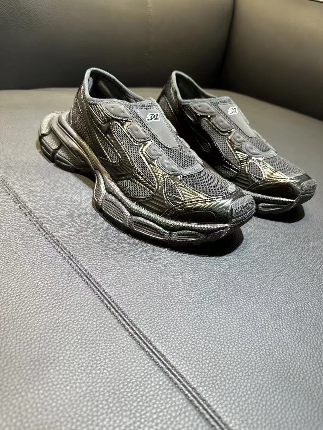 Balenciaga sneakers 30