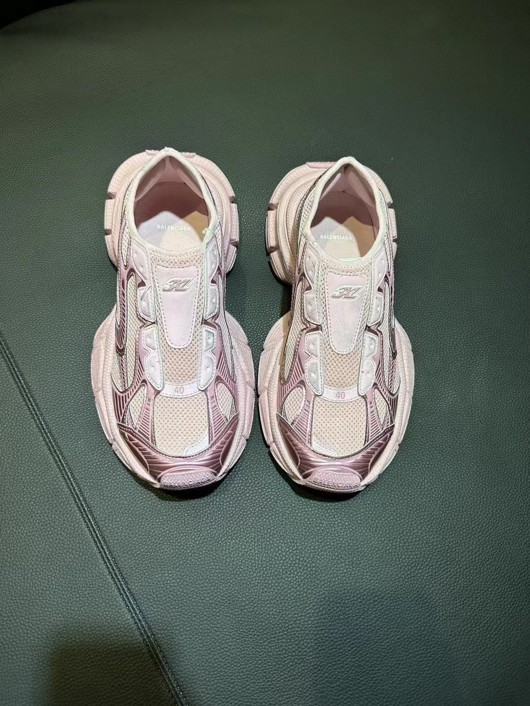 Balenciaga sneakers 32